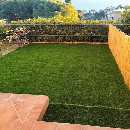 شقة Bilocale Vista Mare Con Giardino Privato E Piscina