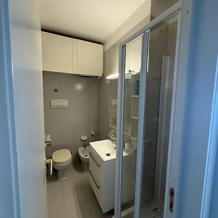 Bilocale Vista Mare Con Giardino Privato E Piscina