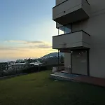Bilocale Vista Mare Con Giardino Privato E Piscina *