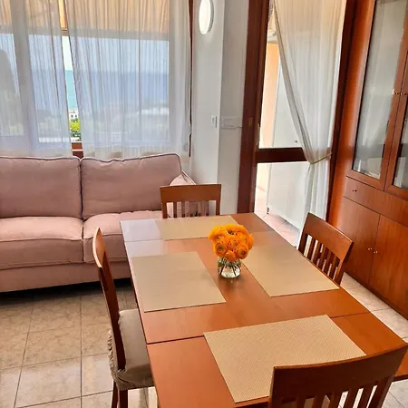 דירה Bilocale Vista Mare Con Giardino Privato E Piscina סנרמו