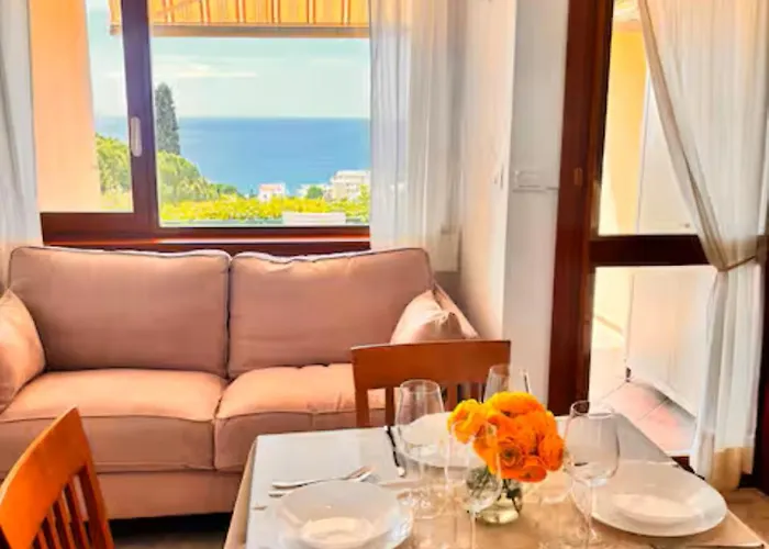Apartmán Bilocale Vista Mare Con Giardino Privato E Piscina